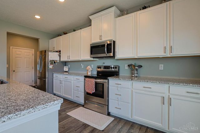 1502 Knightsbridge Court, Carlisle, OH 45005
