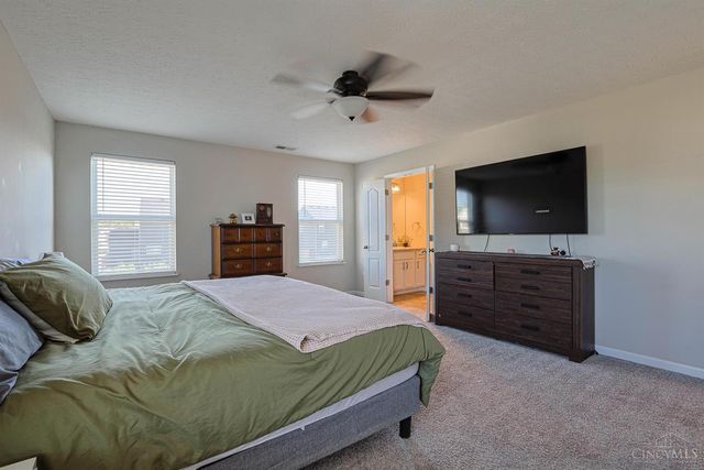 1502 Knightsbridge Court, Carlisle, OH 45005