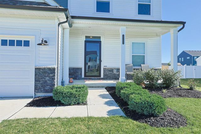 1502 Knightsbridge Court, Carlisle, OH 45005