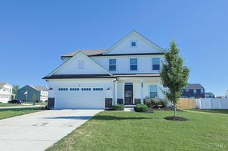 1502 Knightsbridge Court, Carlisle, OH 45005