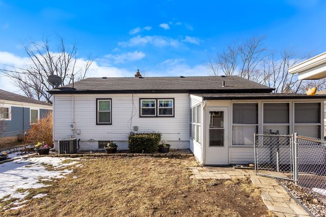 8941 Ohio Place, Highland, IN 46322