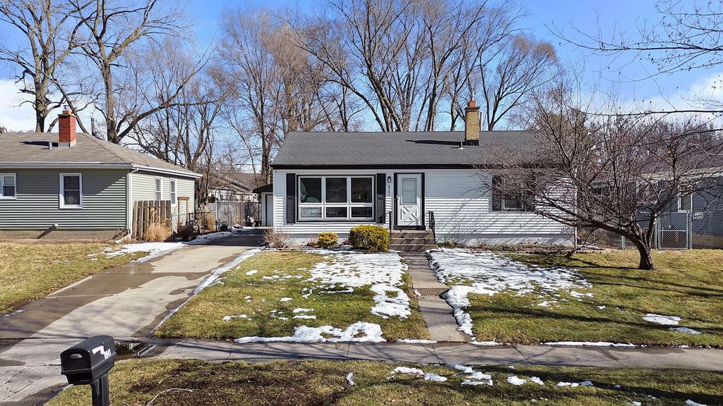 8941 Ohio Place, Highland, IN 46322