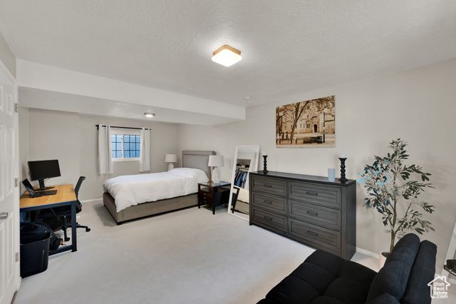 1718 E FAUNSDALE DR, Sandy, UT 84092