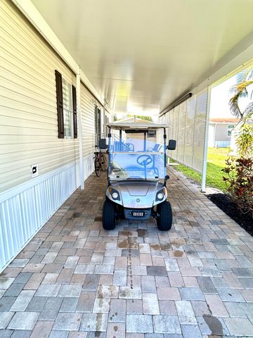 613 Jasmine Lane, Deerfield Beach, FL 33442