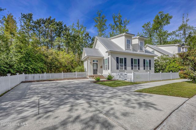 6110 Shinnwood Road, Wilmington, NC 28409