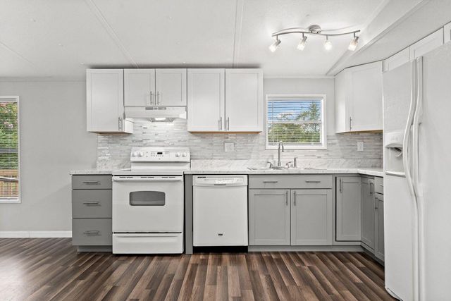 603 Live Oak Lane, Panama City Beach, FL 32408