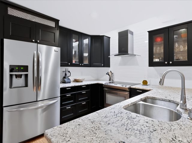 4040 Rive Lane, Addison, TX 75001