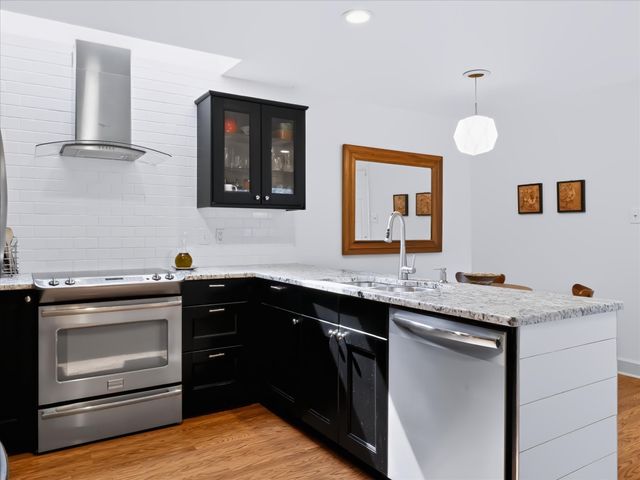 4040 Rive Lane, Addison, TX 75001