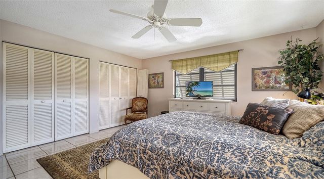 9034 MIDNIGHT PASS ROAD 6, Sarasota, FL 34242