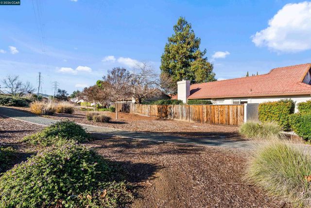 1640 Allegro Ave, Concord, CA 94521