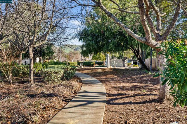 1640 Allegro Ave, Concord, CA 94521