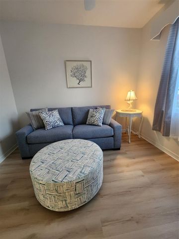 4442 CORSO VENETIA BOULEVARD A14, Venice, FL 34293