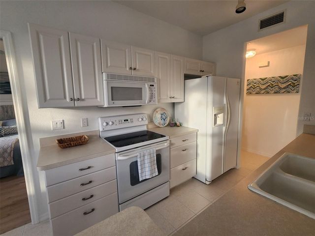 4442 CORSO VENETIA BOULEVARD A14, Venice, FL 34293