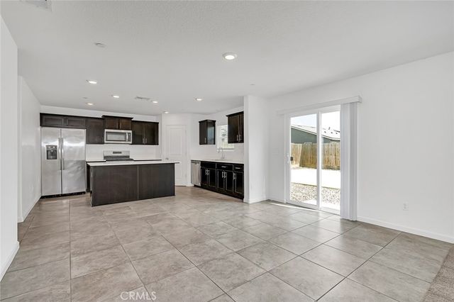 324 Shafer Trail Court, Merced, CA 95341