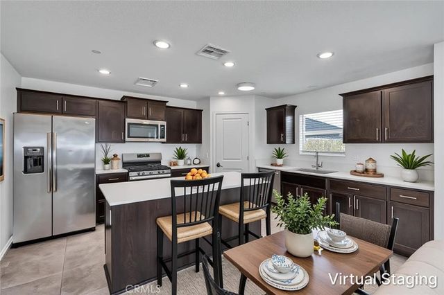 324 Shafer Trail Court, Merced, CA 95341