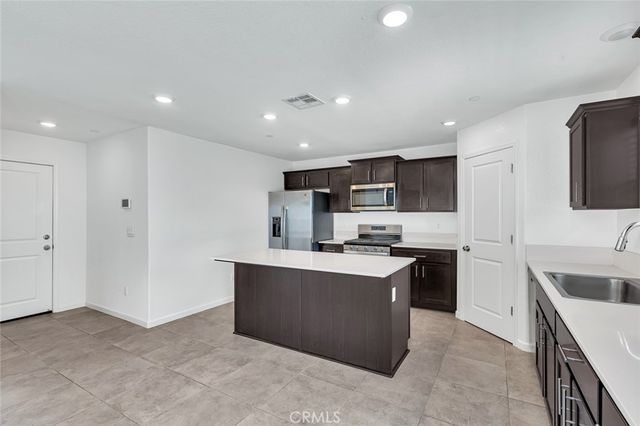 324 Shafer Trail Court, Merced, CA 95341