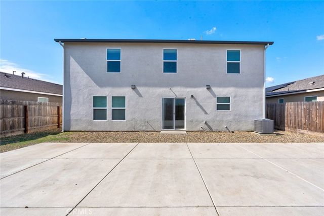 324 Shafer Trail Court, Merced, CA 95341
