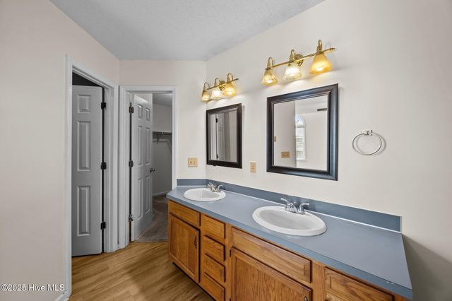 123 W Victoria Court F, Greenville, NC 27834