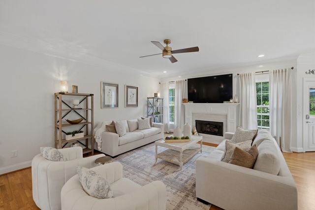 2020 Valley Brook Dr, Brentwood, TN 37027