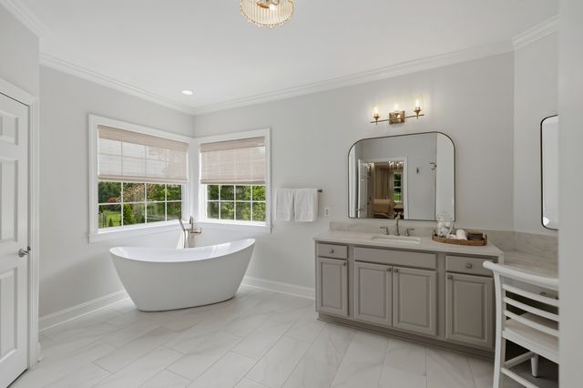 2020 Valley Brook Dr, Brentwood, TN 37027