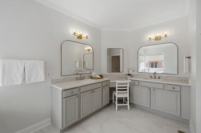 2020 Valley Brook Dr, Brentwood, TN 37027