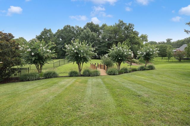 2020 Valley Brook Dr, Brentwood, TN 37027