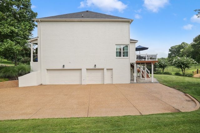 2020 Valley Brook Dr, Brentwood, TN 37027
