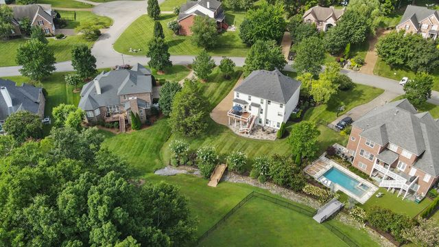 2020 Valley Brook Dr, Brentwood, TN 37027