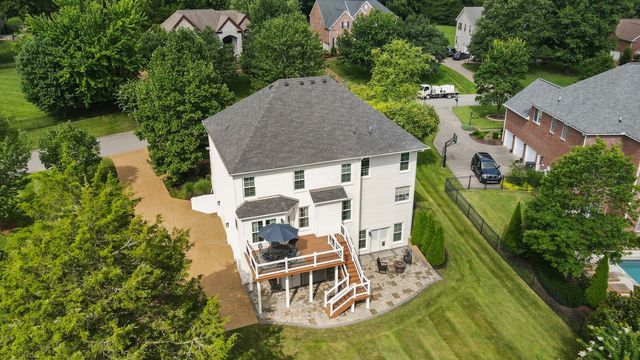 2020 Valley Brook Dr, Brentwood, TN 37027