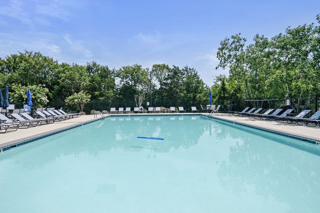 2020 Valley Brook Dr, Brentwood, TN 37027