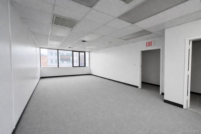 4234 162 Street 200, Flushing, NY 11358