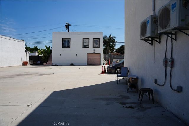 7500 S Western Ave, Los Angeles, CA 90047