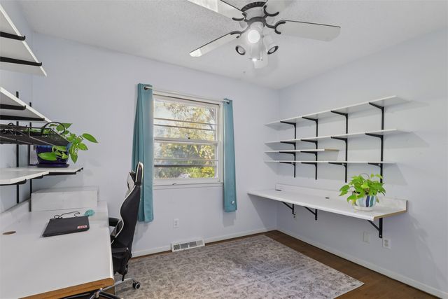 1207 Kenyon Avenue, Des Moines, IA 50315