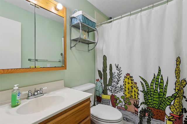 1207 Kenyon Avenue, Des Moines, IA 50315