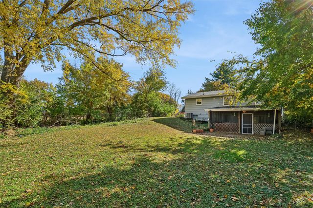 1207 Kenyon Avenue, Des Moines, IA 50315