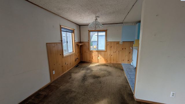 321 NW Cleveland St, Pullman, WA 99163