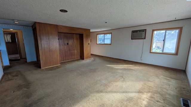 321 NW Cleveland St, Pullman, WA 99163