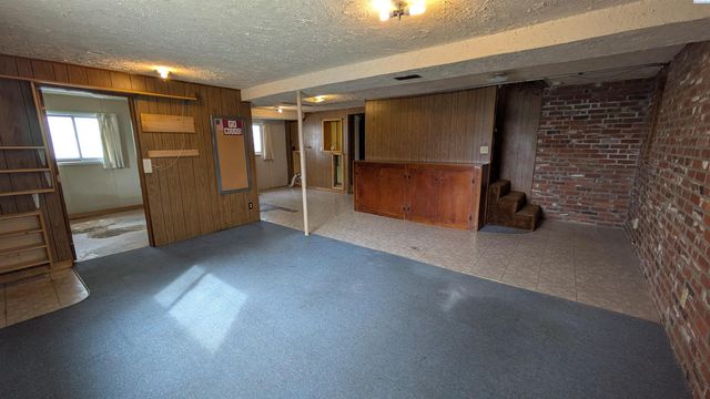 321 NW Cleveland St, Pullman, WA 99163