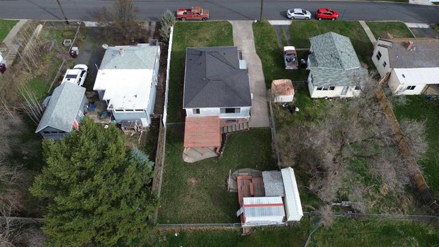 321 NW Cleveland St, Pullman, WA 99163