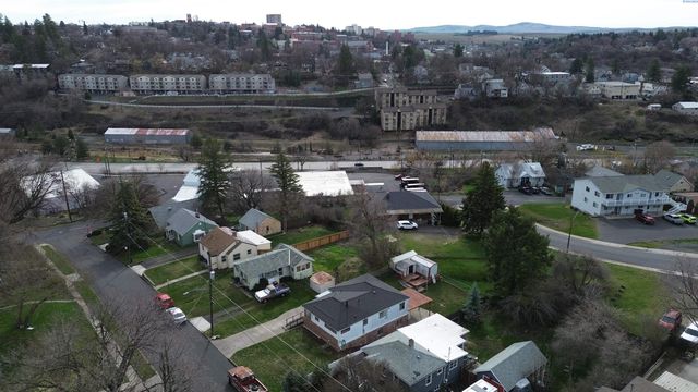 321 NW Cleveland St, Pullman, WA 99163