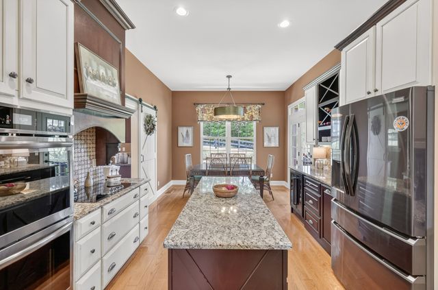 157 Giles Ln, Gallatin, TN 37066