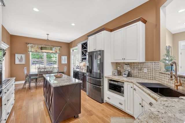 157 Giles Ln, Gallatin, TN 37066