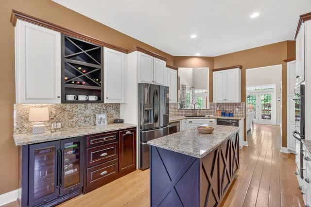 157 Giles Ln, Gallatin, TN 37066