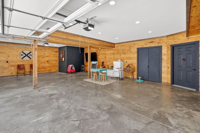 157 Giles Ln, Gallatin, TN 37066