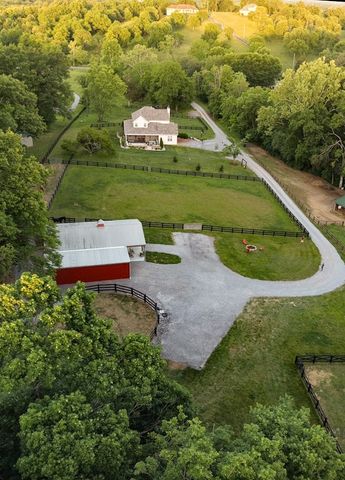 157 Giles Ln, Gallatin, TN 37066