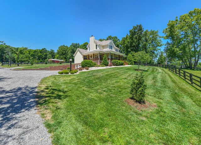157 Giles Ln, Gallatin, TN 37066