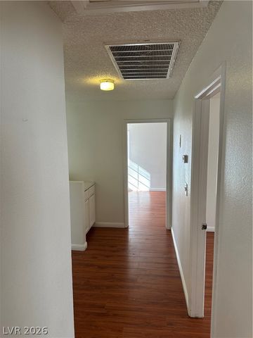 9521 SUNKEN REEF Circle, Las Vegas, NV 89117