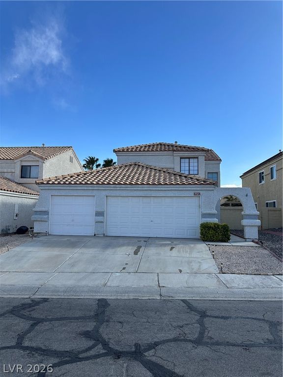 9521 SUNKEN REEF Circle, Las Vegas, NV 89117
