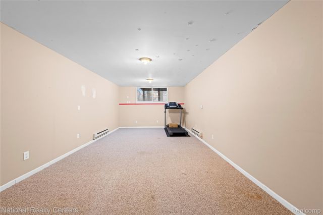 4967 Oak Hill Drive, Waterford Charter Township, MI 48329