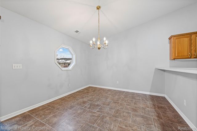 4967 Oak Hill Drive, Waterford Charter Township, MI 48329